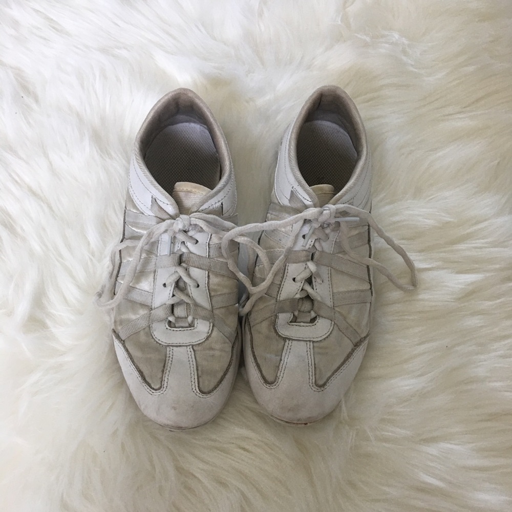 Nfinity Evolution cheer shoes